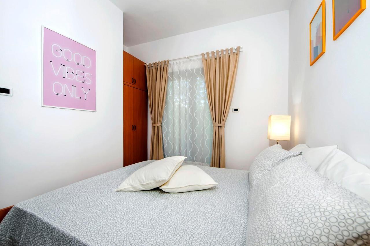 Apartments Milan Rovinj Buitenkant foto