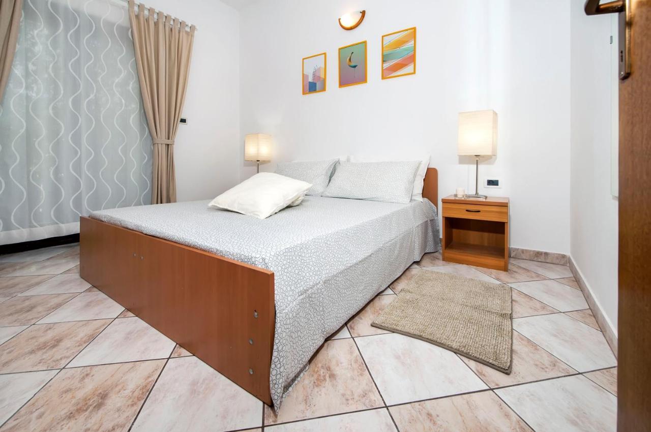 Apartments Milan Rovinj Buitenkant foto